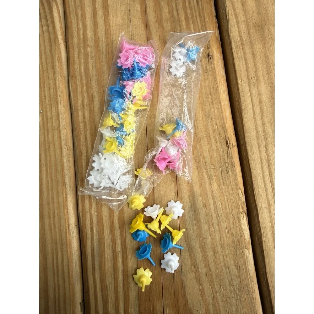 2 Vintage Cake Mate Birthday Flower Candle Holders Sets 1 Sealed 1 Open
